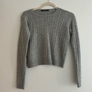 Brandy Melville Cropped Gray Cable Knit Sweater - ONE SIZE